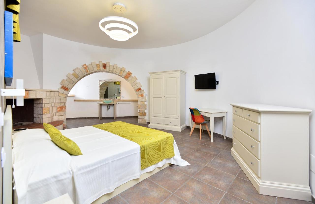 Damavi Suite 2 Torre dell'Orso Exteriör bild