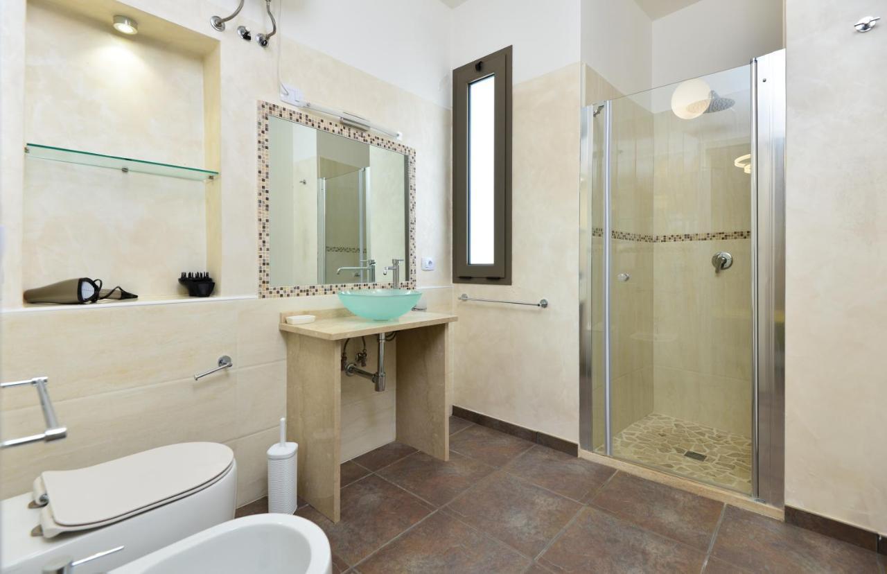 Damavi Suite 2 Torre dell'Orso Exteriör bild